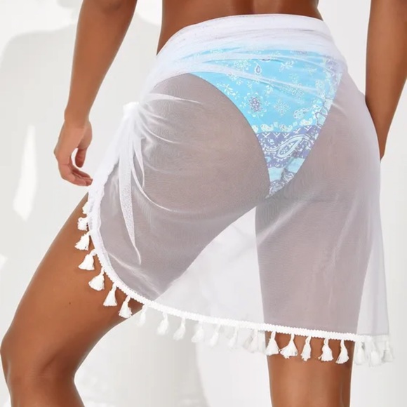Lulu’s Zerona White Mesh Sarong - Picture 4 of 7